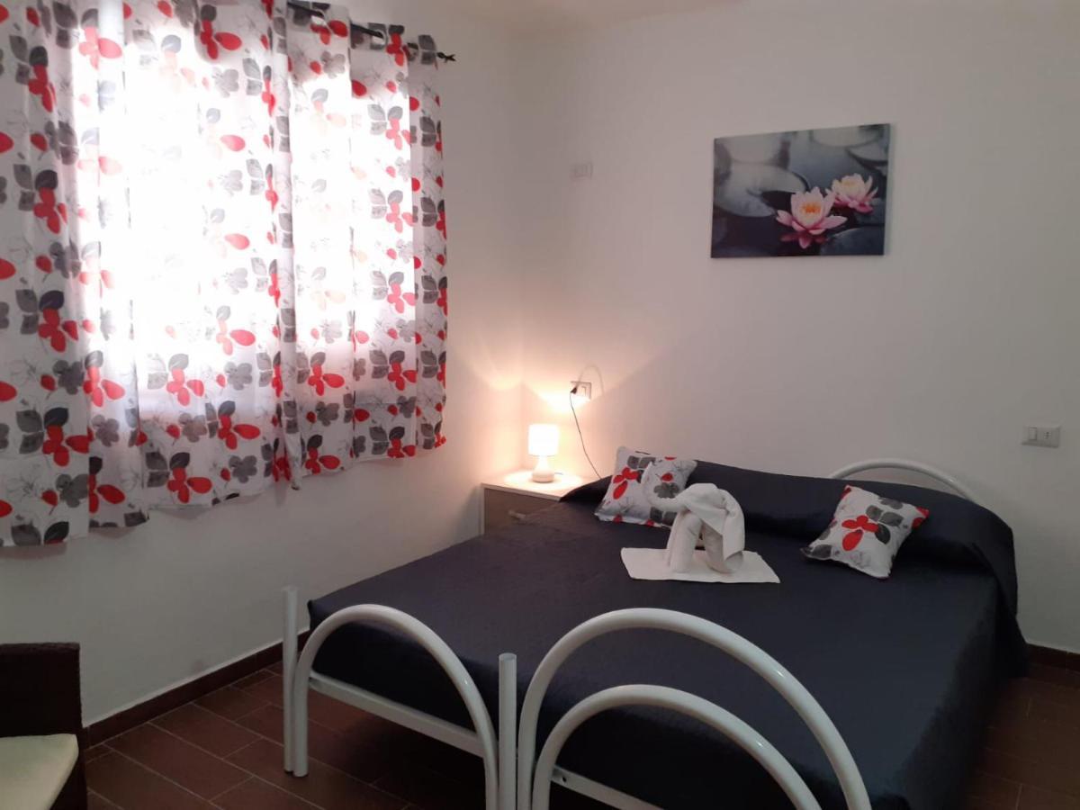 Ferienwohnung Sos Appentos 3 - Indipendente 4/6 Posti Letto Siniscola Exterior foto